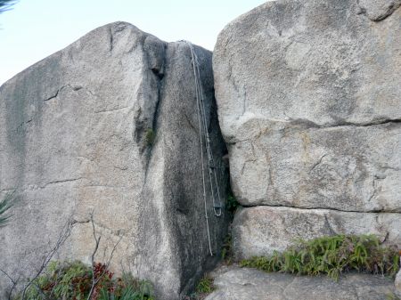 ドンガメ岩