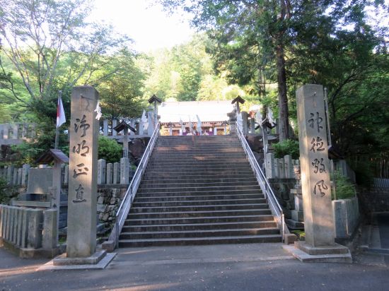 岩瀧神社