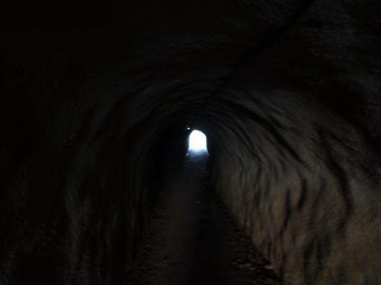 旧軍用連絡隧道