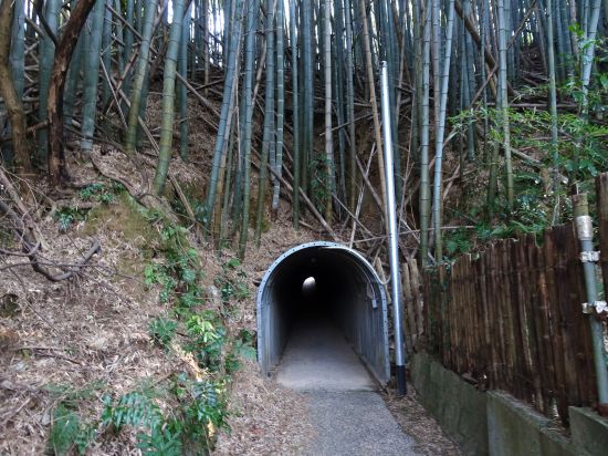 旧軍用連絡隧道